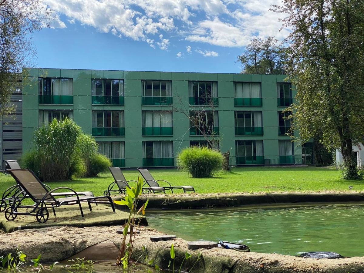 Schlossparkhotel Mariakirchen Arnstorf Exterior foto